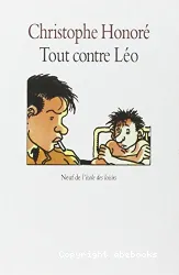 Tout contre Léo