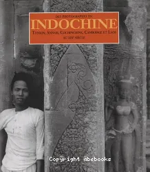 Des photographes en Indochine