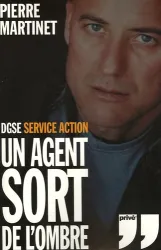 Un agent sort de l'ombre