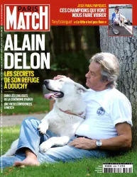 Paris Match, 3930 - Du 29 août au 4 septembre 2024 - Alain Delon, les secrets de Douchy. Dans les coulisses de la cérémonie d'adieu. Une vie de confidences à match